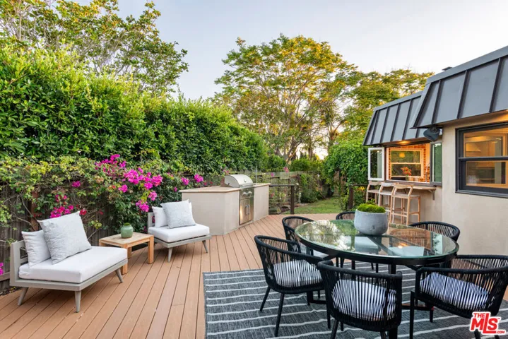 8045 Rayford Drive, Los Angeles, California 90045