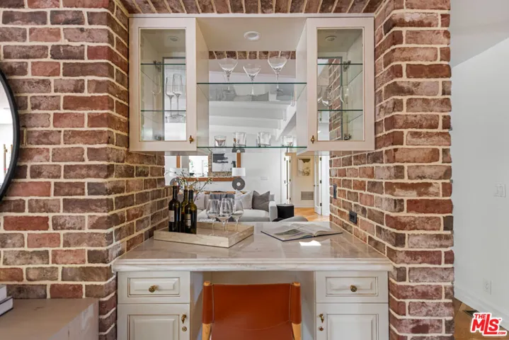 8045 Rayford Drive, Los Angeles, California 90045