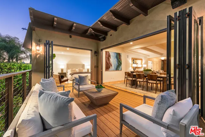 8045 Rayford Drive, Los Angeles, California 90045