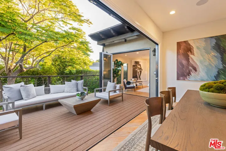 8045 Rayford Drive, Los Angeles, California 90045