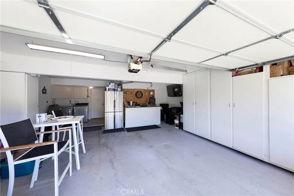 Garage with built ins