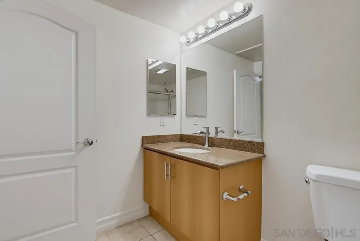 1225 Island Ave. 103, San Diego, California 92101