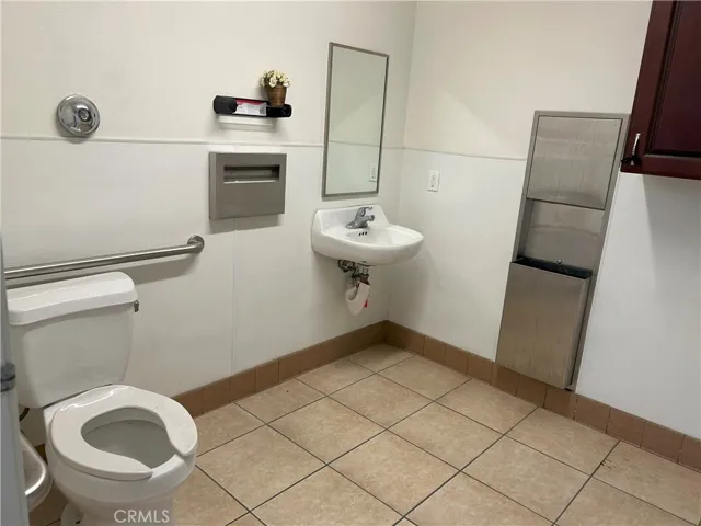 1458 W Holt Avenue B, Pomona, California 91768