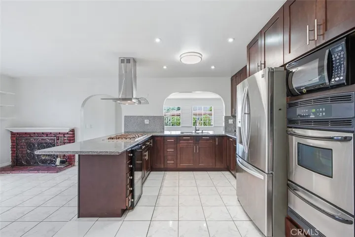 21815 Martin, Carson, California 90745