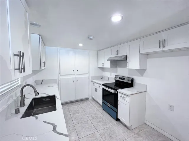 380 Temple Avenue, Long Beach, California 90814