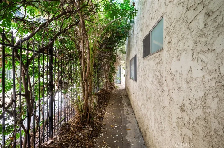 380 Temple Avenue, Long Beach, California 90814