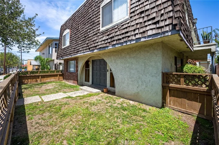380 Temple Avenue, Long Beach, California 90814