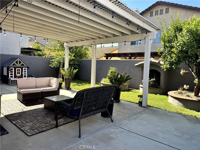 15549 Agate, Fontana, California 92337
