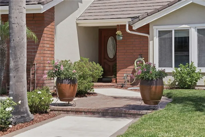 27411 Betanzos, Mission Viejo, California 92692