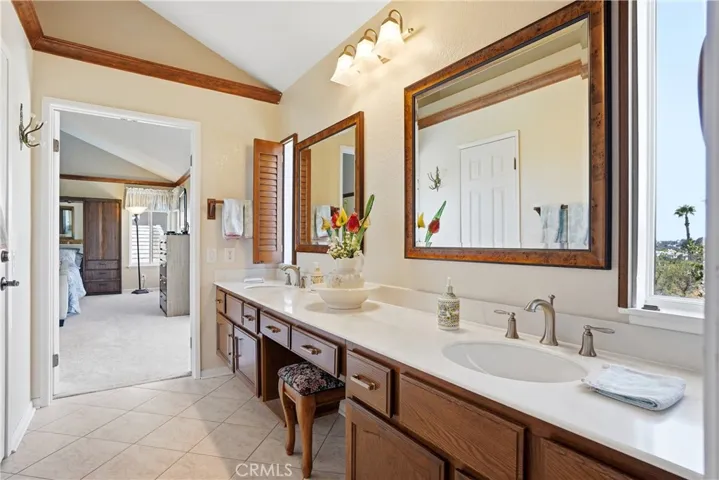 27411 Betanzos, Mission Viejo, California 92692
