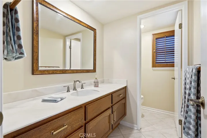 27411 Betanzos, Mission Viejo, California 92692