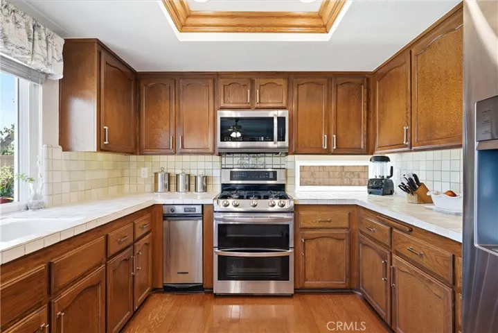 27411 Betanzos, Mission Viejo, California 92692