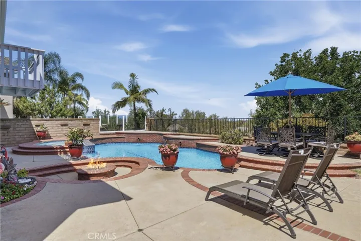 27411 Betanzos, Mission Viejo, California 92692