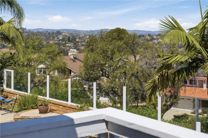 27411 Betanzos, Mission Viejo, California 92692