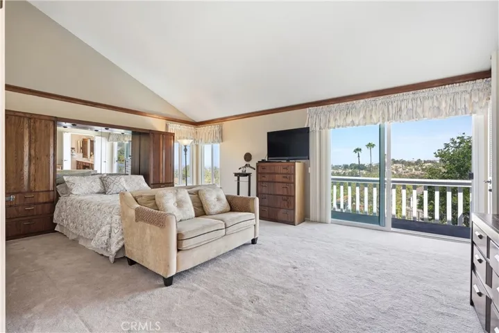 27411 Betanzos, Mission Viejo, California 92692