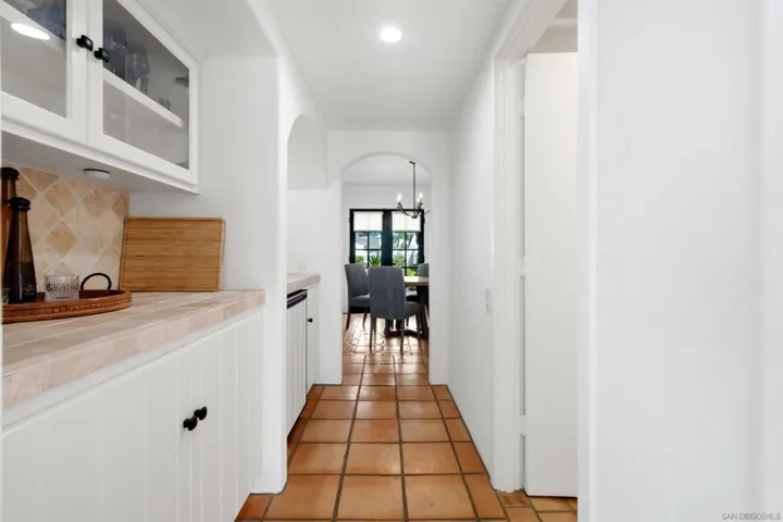 137 Via Coronado, Rancho Santa Fe, California 92091