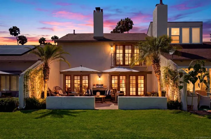 137 Via Coronado, Rancho Santa Fe, California 92091