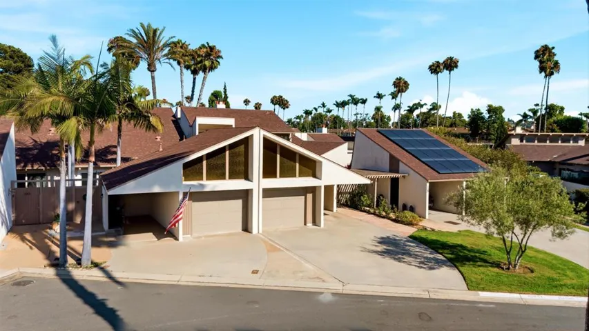 137 Via Coronado, Rancho Santa Fe, California 92091
