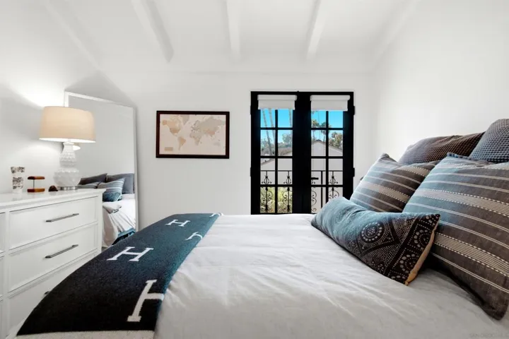 137 Via Coronado, Rancho Santa Fe, California 92091