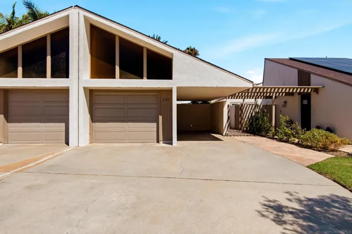 137 Via Coronado, Rancho Santa Fe, California 92091