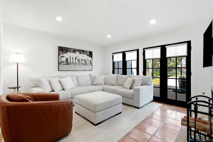 137 Via Coronado, Rancho Santa Fe, California 92091