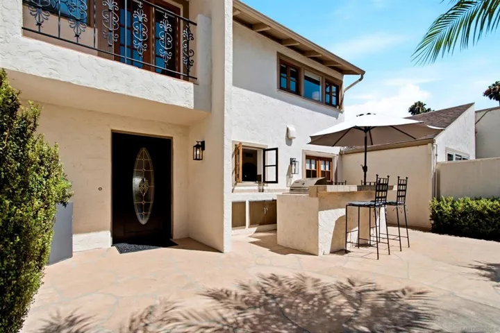 137 Via Coronado, Rancho Santa Fe, California 92091