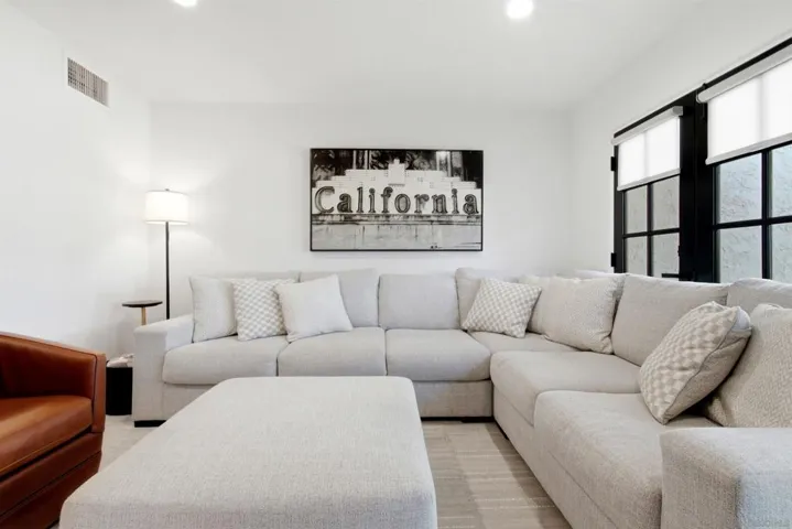 137 Via Coronado, Rancho Santa Fe, California 92091
