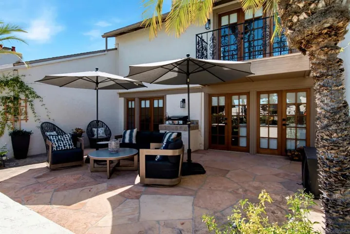 137 Via Coronado, Rancho Santa Fe, California 92091