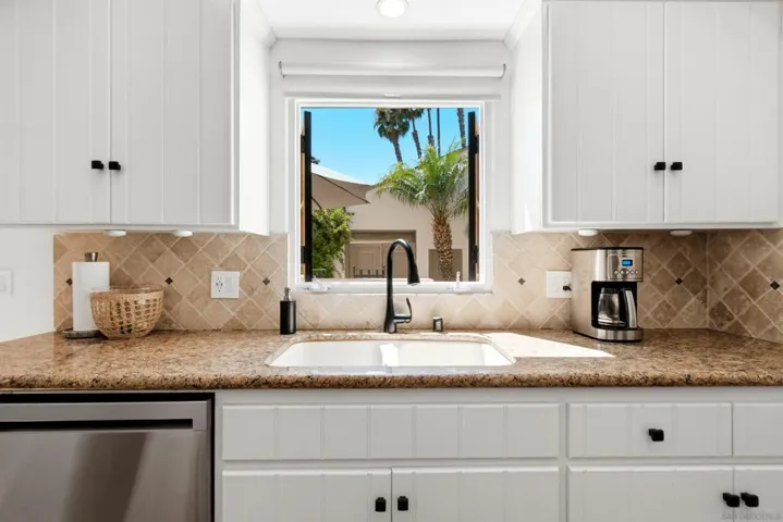 137 Via Coronado, Rancho Santa Fe, California 92091