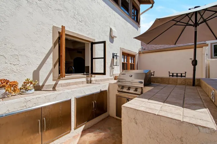 137 Via Coronado, Rancho Santa Fe, California 92091