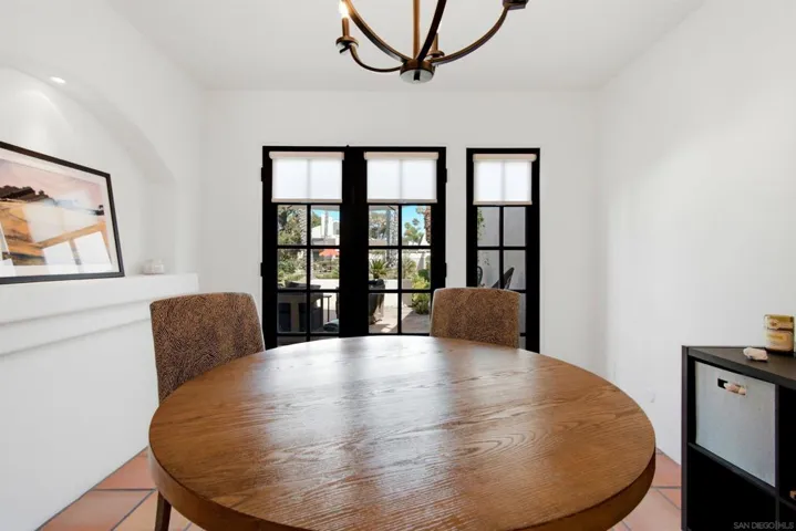 137 Via Coronado, Rancho Santa Fe, California 92091