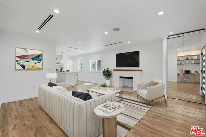 5526 Greenbush Avenue, Los Angeles, California 91401