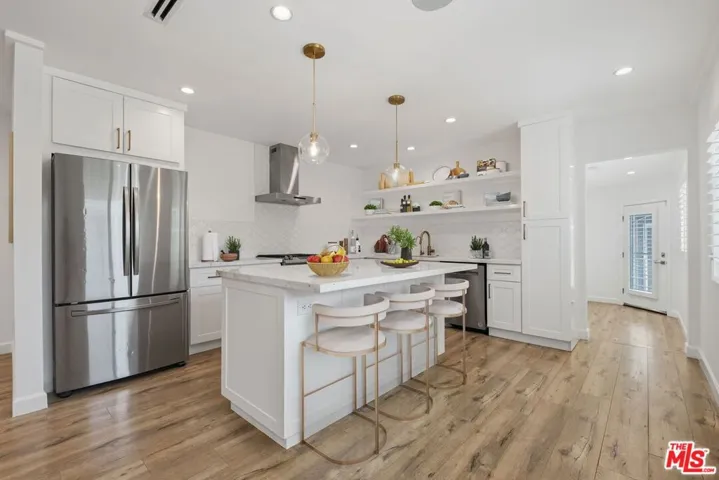 5526 Greenbush Avenue, Los Angeles, California 91401