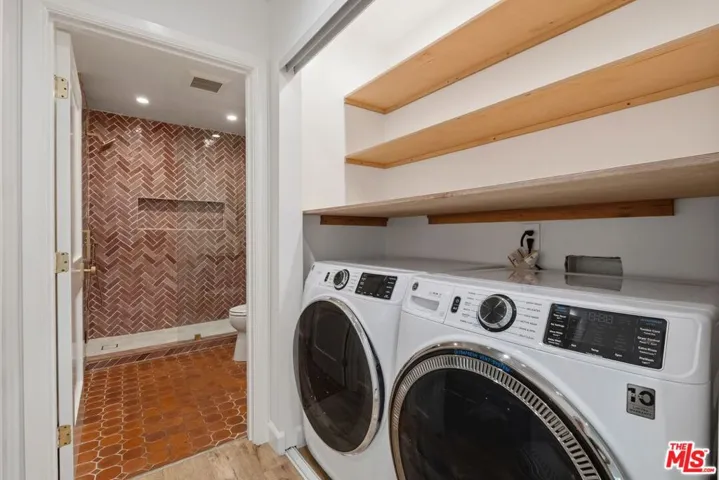 5526 Greenbush Avenue, Los Angeles, California 91401