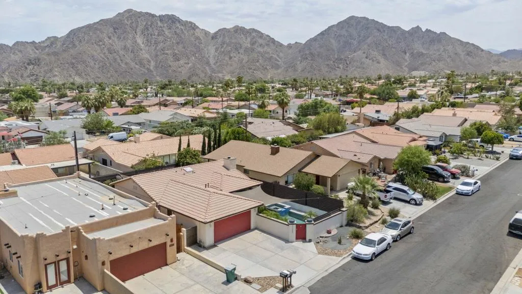 28-web-or-mls-52280-avenida-ramirez