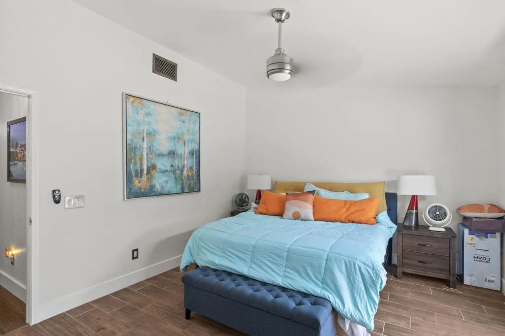 13-web-or-mls-52280-avenida-ramirez