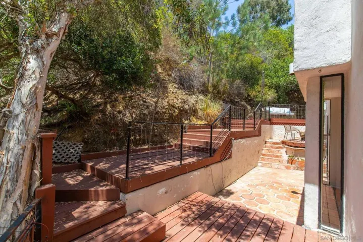 8354 Gilman Dr., La Jolla, California 92037