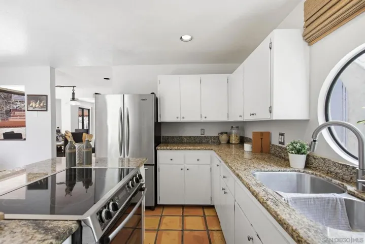8354 Gilman Dr., La Jolla, California 92037