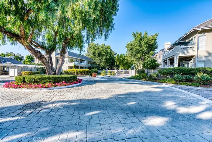 26127 Mcbean Parkway 35, Valencia, California 91355