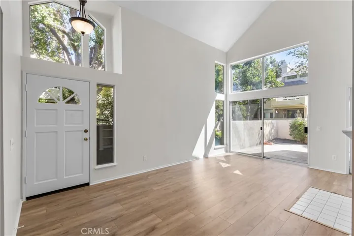 26127 Mcbean Parkway 35, Valencia, California 91355 — photo 4