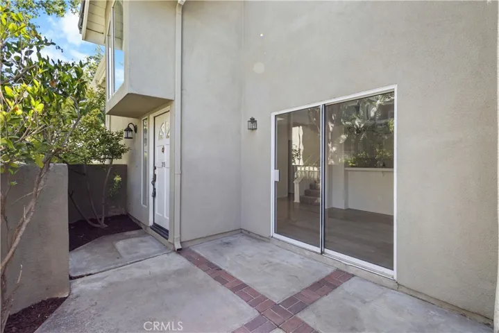 26127 Mcbean Parkway 35, Valencia, California 91355