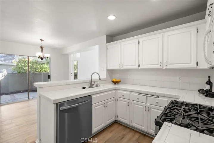 26127 Mcbean Parkway 35, Valencia, California 91355