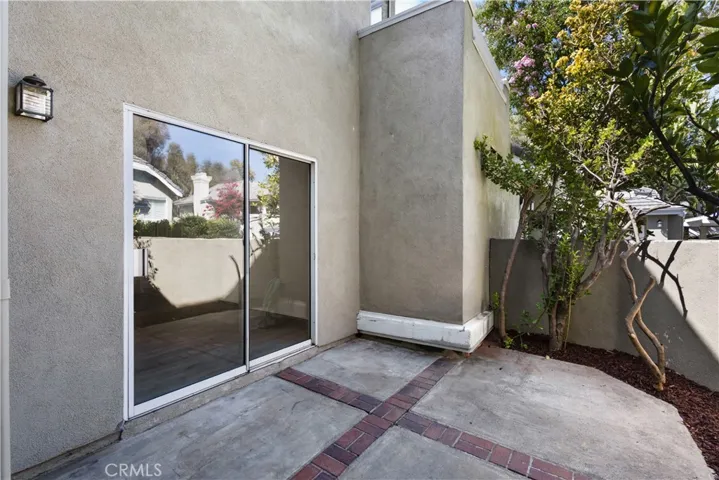 26127 Mcbean Parkway 35, Valencia, California 91355