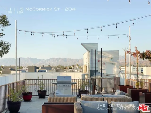 11115 Mccormick Street 401, North Hollywood, California 91601