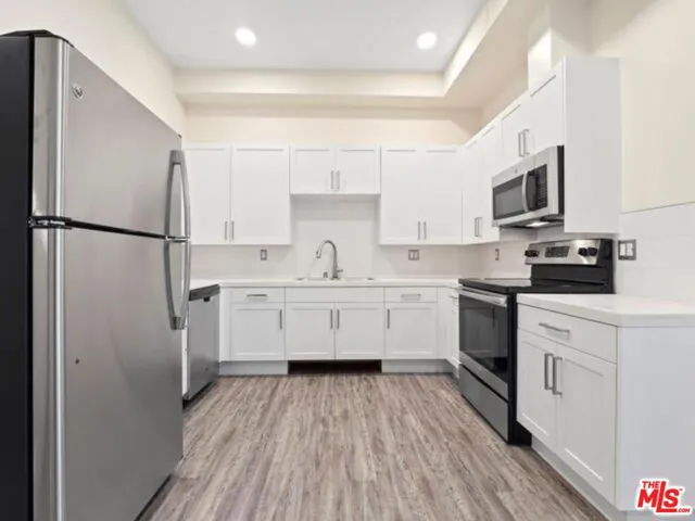 11115 Mccormick Street 401, North Hollywood, California 91601