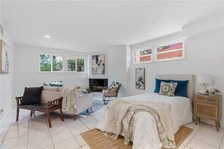 130 Sequoia, Pasadena, California 91105