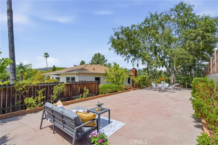 130 Sequoia, Pasadena, California 91105