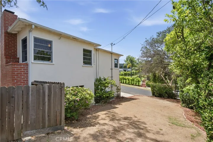 130 Sequoia, Pasadena, California 91105