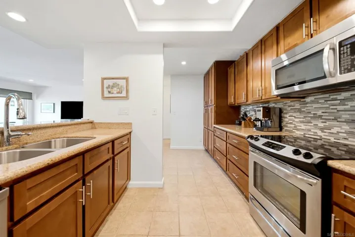 2510 Navarra 505, Carlsbad, California 92009