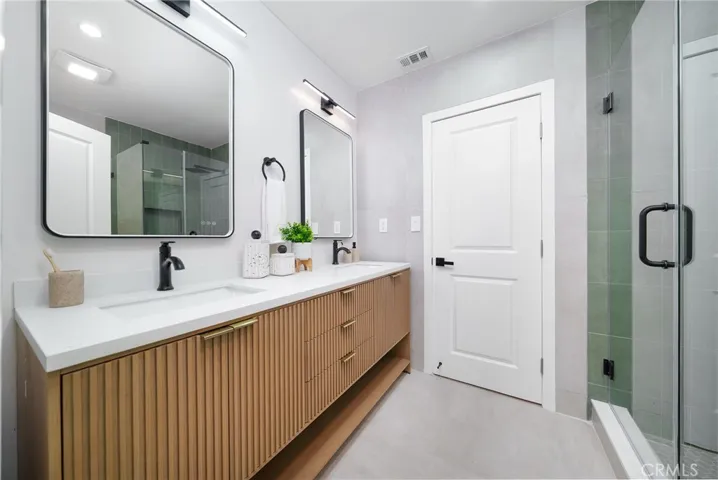 4434 W 59th, Los Angeles, California 90043